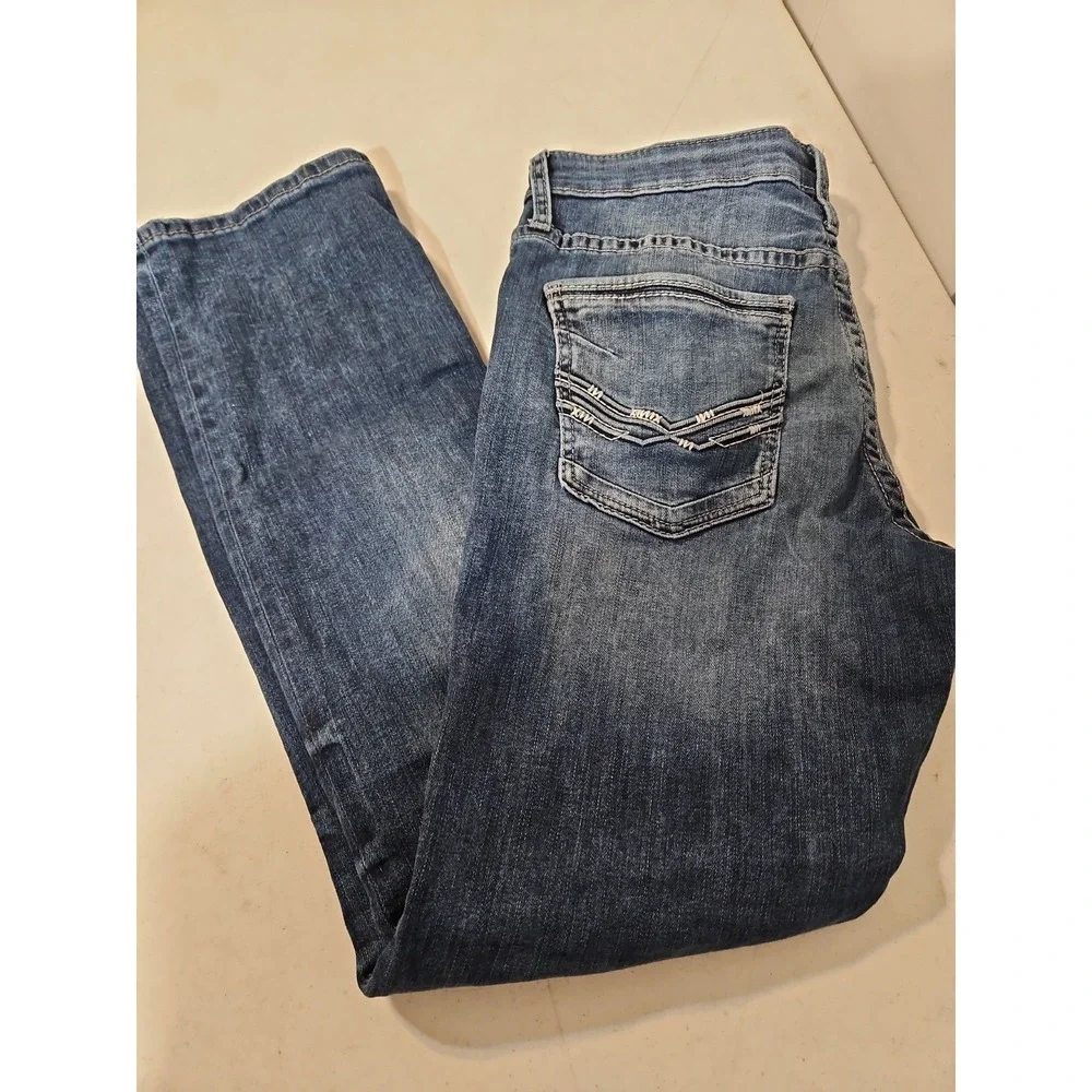 BKE Jeans Mens 33x32 Jake Straight Leg Denim Whiskered Faded Jeans (1788